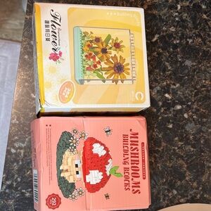 Flower and Mushroom Building Blocks Set